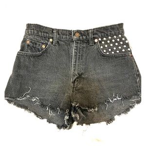 Levi’s 550 Vintage Cutoff Shorts with Studs | 25